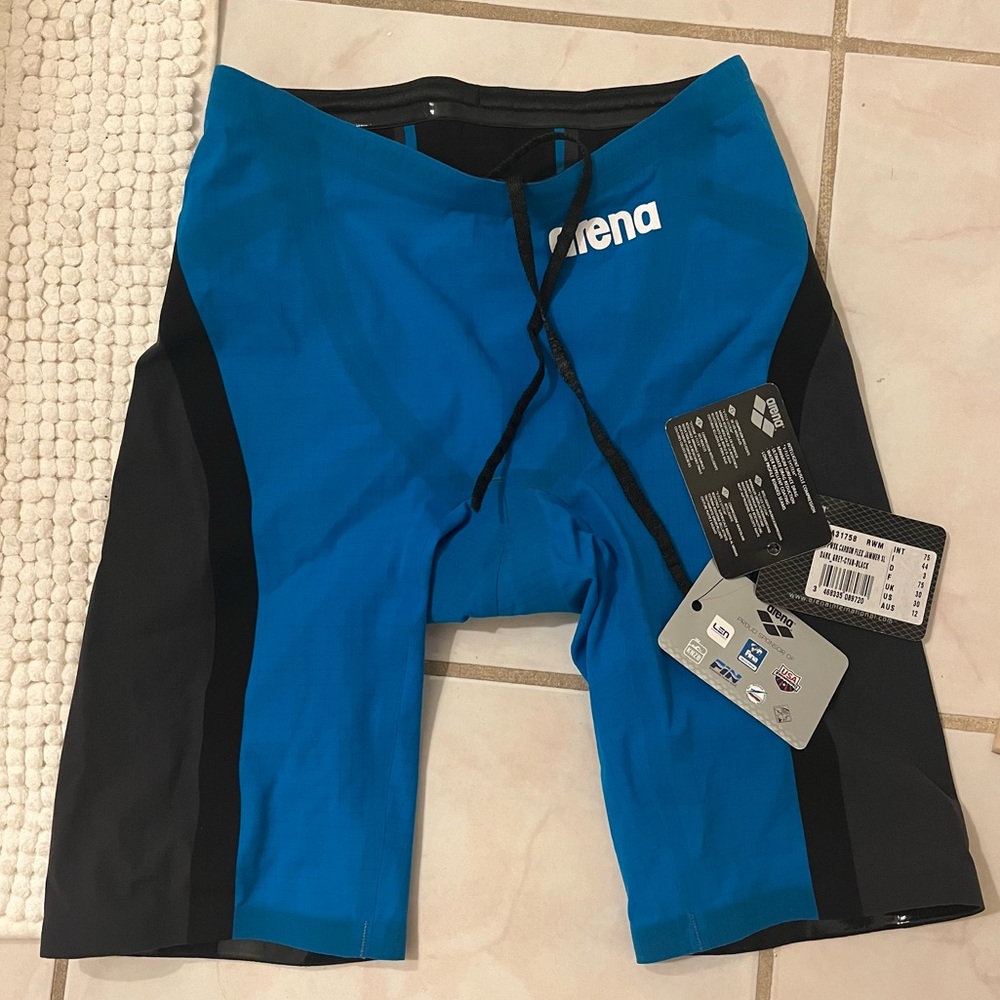 Men’s Arena Carbon Flex size 30